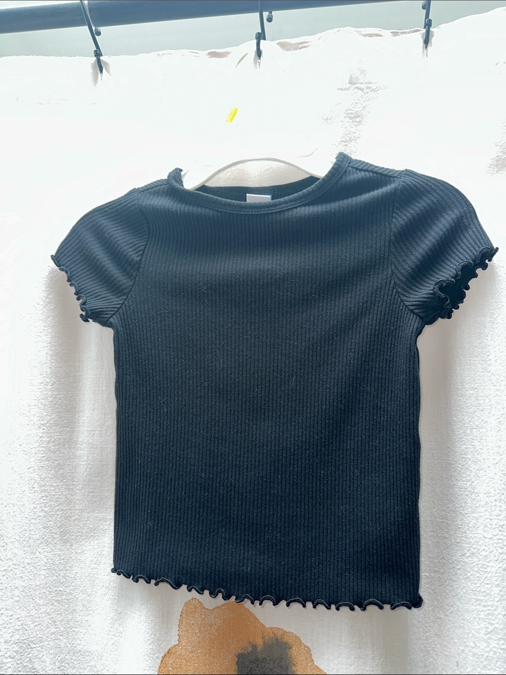 Old Navy Black Ribbed Short Sleeve Tee with Lettuce-Edge Trim